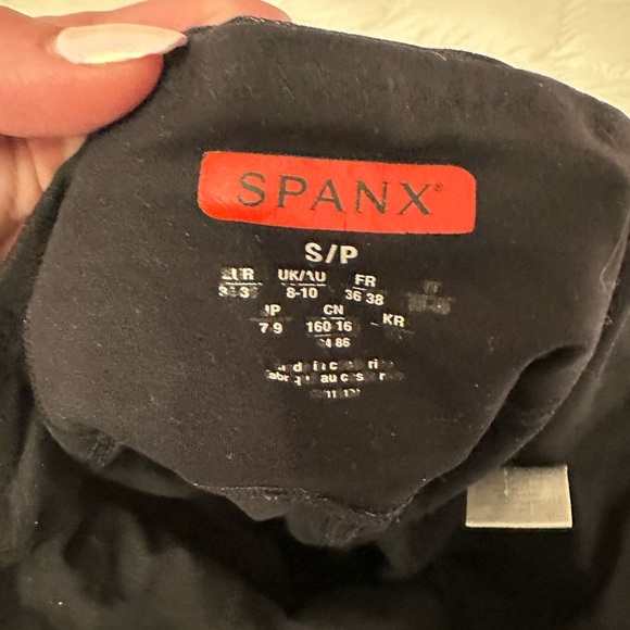 Spanx Booty Boost Active Legging in Black size S - Picture 3 of 11